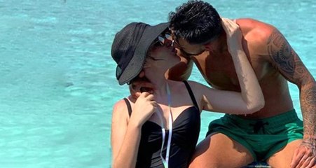 Ünlü isimler 14 Şubat Sevgililer Günü'nde aşka geldi! İşte yaptıkları paylaşımlar