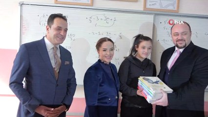 Uşak Valiliği'nden 4 bin 14 öğrenciye LYS kitap hediyesi