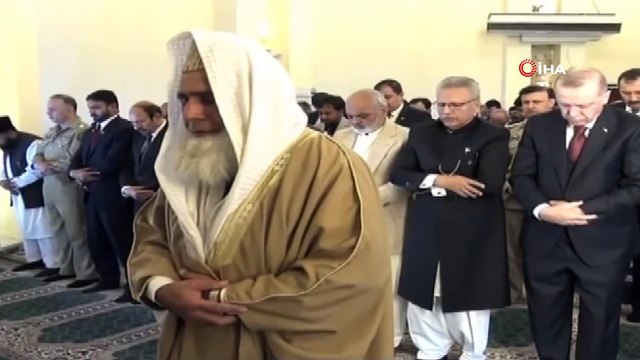 Cumhurbaşkanı Erdoğan, Cuma Namazını Pakistanlı Mevkidaşı İle Kıldı