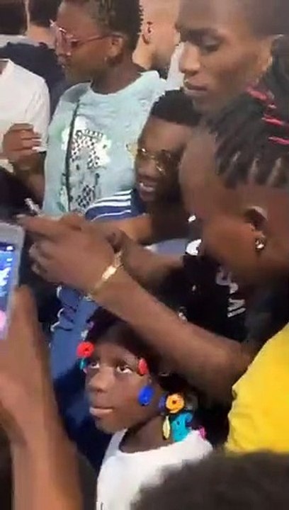 Mael, le fils de Dj Arafat accueilli en prince à Abidjan