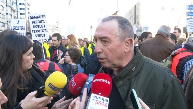 Baldoví pide al Gobierno actuar de verdadero defensor de los agricultores