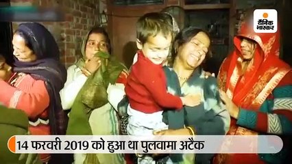 शहीदों के नाम लता का भावुक गीत