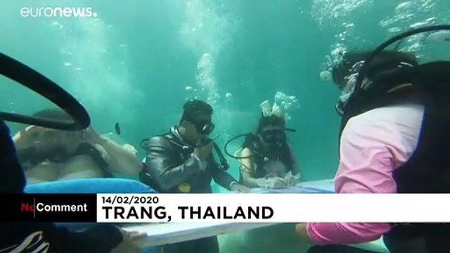 Hastalıkta sağlıkta, karada suda: Sevgililer Günü'nde ilginç nikah