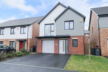 Tour this £310,000 beautiful four-bedroom family property in Sheffield