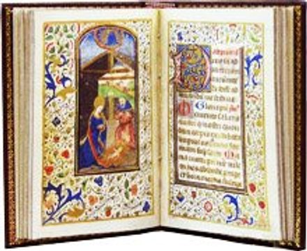 Allie Alvis, détient d'anciens livres avec de merveilleux textures