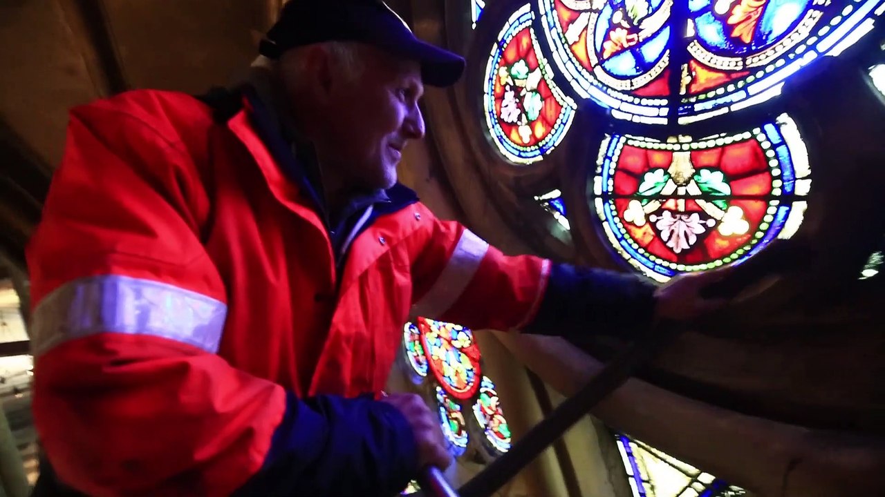 Metz : on a passé l'aspirateur sous les voûtes de la cathédrale