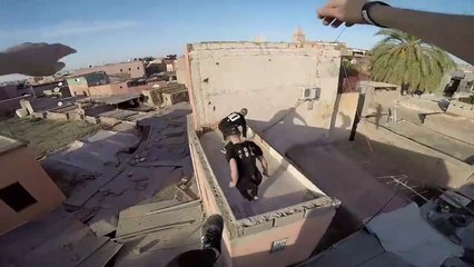 Knifeman Escape Rooftop POV 