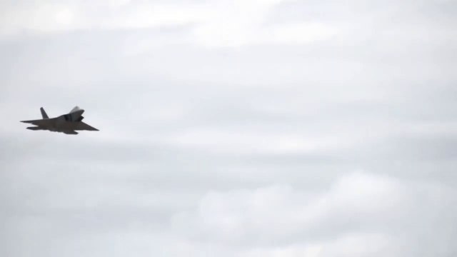 Military Weapons the Reason Why the US Never Exported the Sthealthy F-22 Raptor