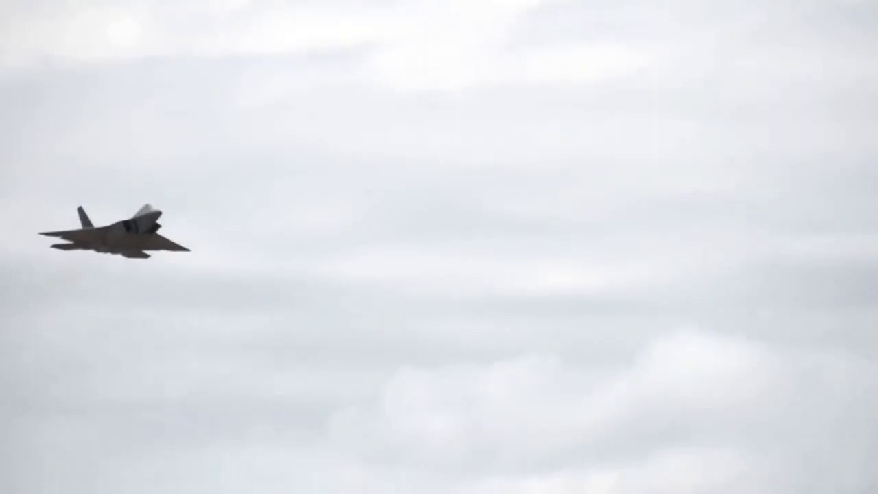Military Weapons the Reason Why the US Never Exported the Sthealthy F-22 Raptor
