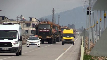 Download Video: Suriye sınırına tank ve askeri araç sevkiyatı - HATAY