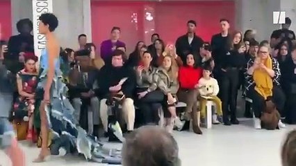 À la Fashion week de Londres, les masques médicaux sont chics comme jamais