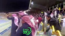 فرحة رئيس نادي النصر صفوان السويكت وأعضاء مجلس الإدارة بعد الهدف الرابع