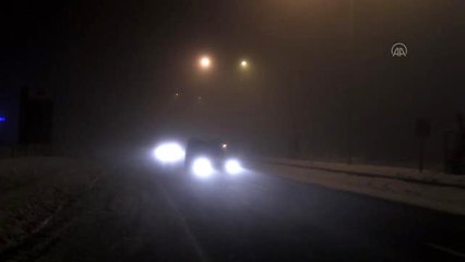 Ağrı'da soğuk hava ve sis etkili oluyor