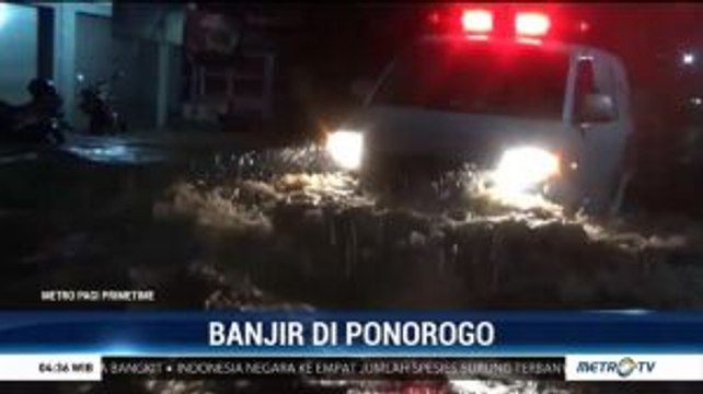 Jalan Utama Penghubung Kecamatan Kauman dan Sukorejo Terendam Banjir