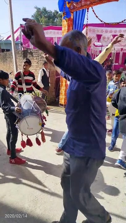 Dhol dance brati