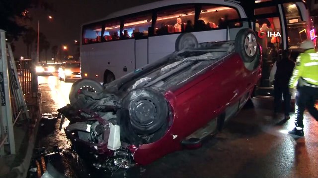 Balat Sahilde sürücüsünün hakimiyetini kaybettiği otomobil takla atarak durabildi