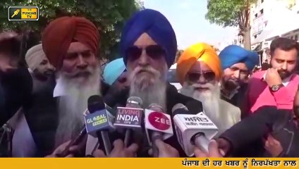 Ranjit Singh Brahmpura requested Navjot Sidhu to come in front