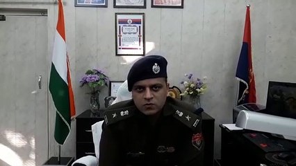 अयोध्या: रेप पीड़िता से 1 लाख की मांग, ट्रेन के सामने कूदी युवती
