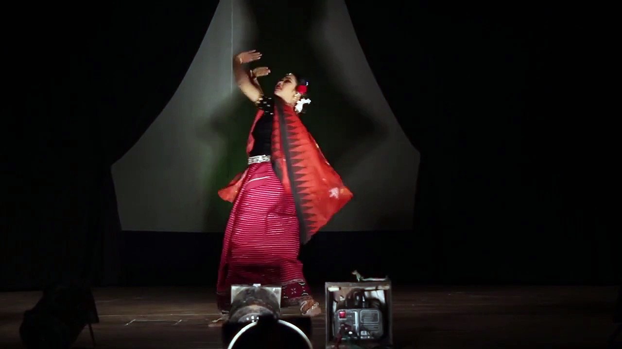 Manipuri Dance by Indian Classical Dancer Kankana Singh in Kolkata