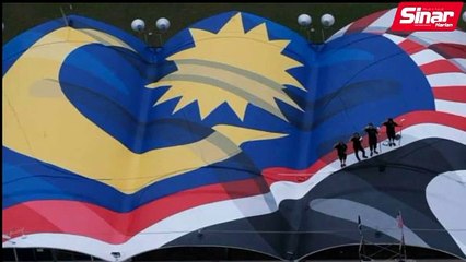 Mural tujuh PM ceriakan Dewan Tunku Abdul Rahman