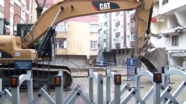 Bahçelievler’de çöken binada tedbir amaçlı bekleyiş sürüyor