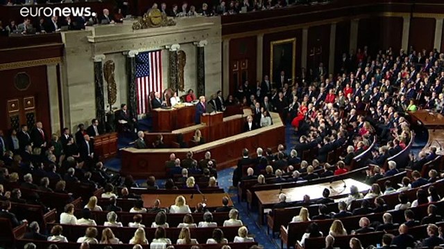 EUA sobem taxas para aviões europeus