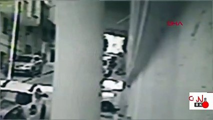 Bahçelievler'deki binanın çökme anı kamerada
