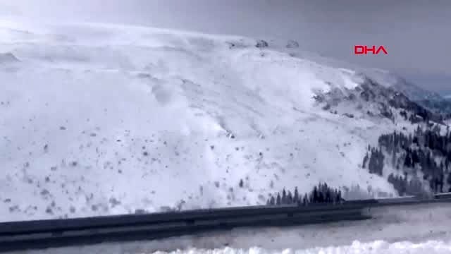 Artvin şavşat-ardahan yolunda çığ düştü - 2