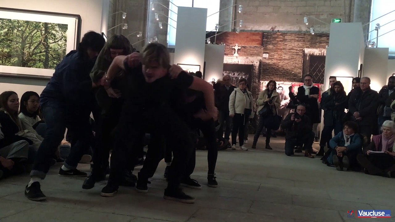 Avignon : Palais des papes : les corps s’expriment au cœur de l’exposition « Ecce homo »