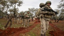تركيا تدفع بمزيد من التعزيزات العسكرية لحدودها مع سوريا