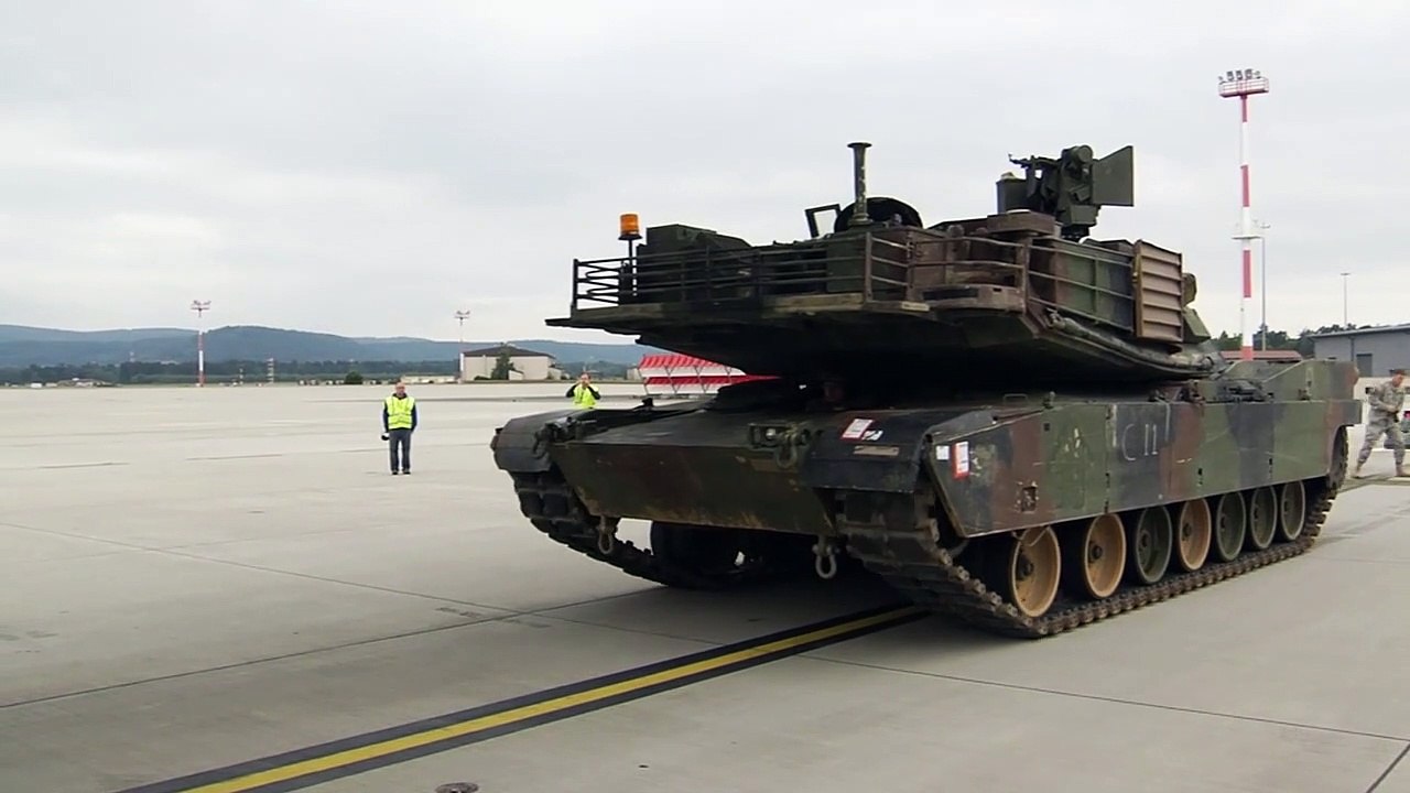 Loading a 50 Tonne M1A2 Abrams Tank onto a U.S. Air Force C-17 Globemaster III