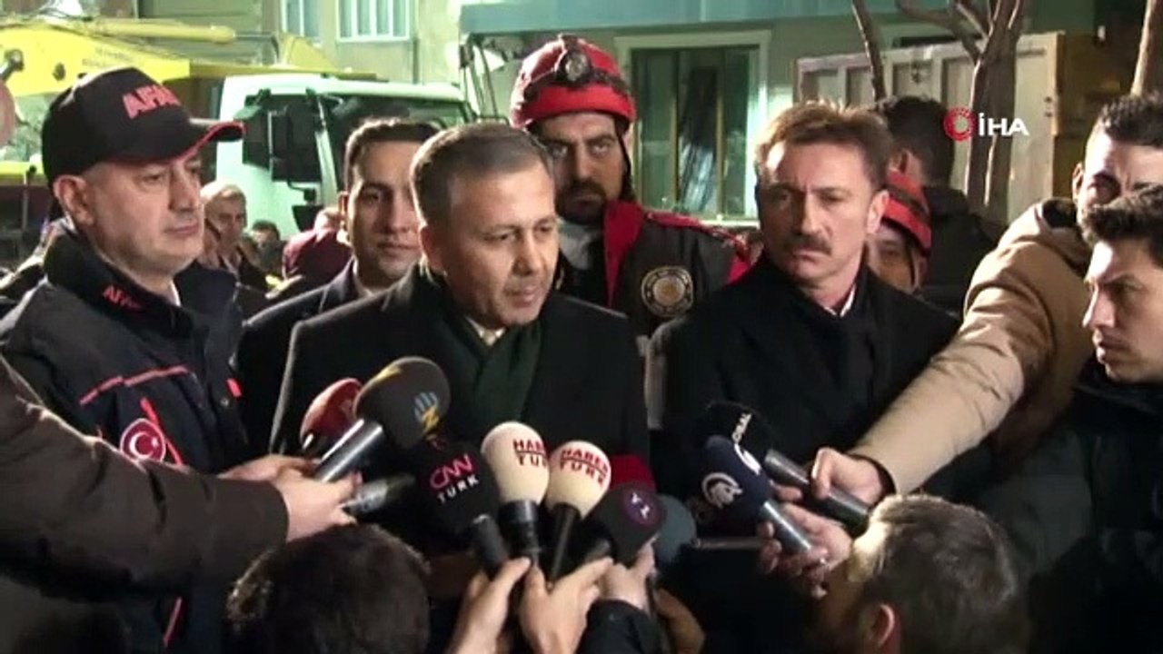 Bahçelievler'de çöken 7 katlı binanın çökme anı kamerada
