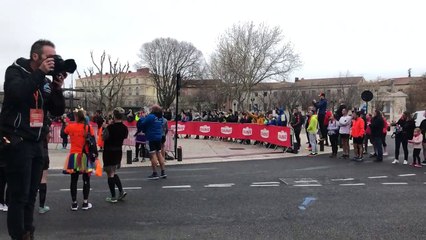 Nîmes Urban Trail : le départ du trente