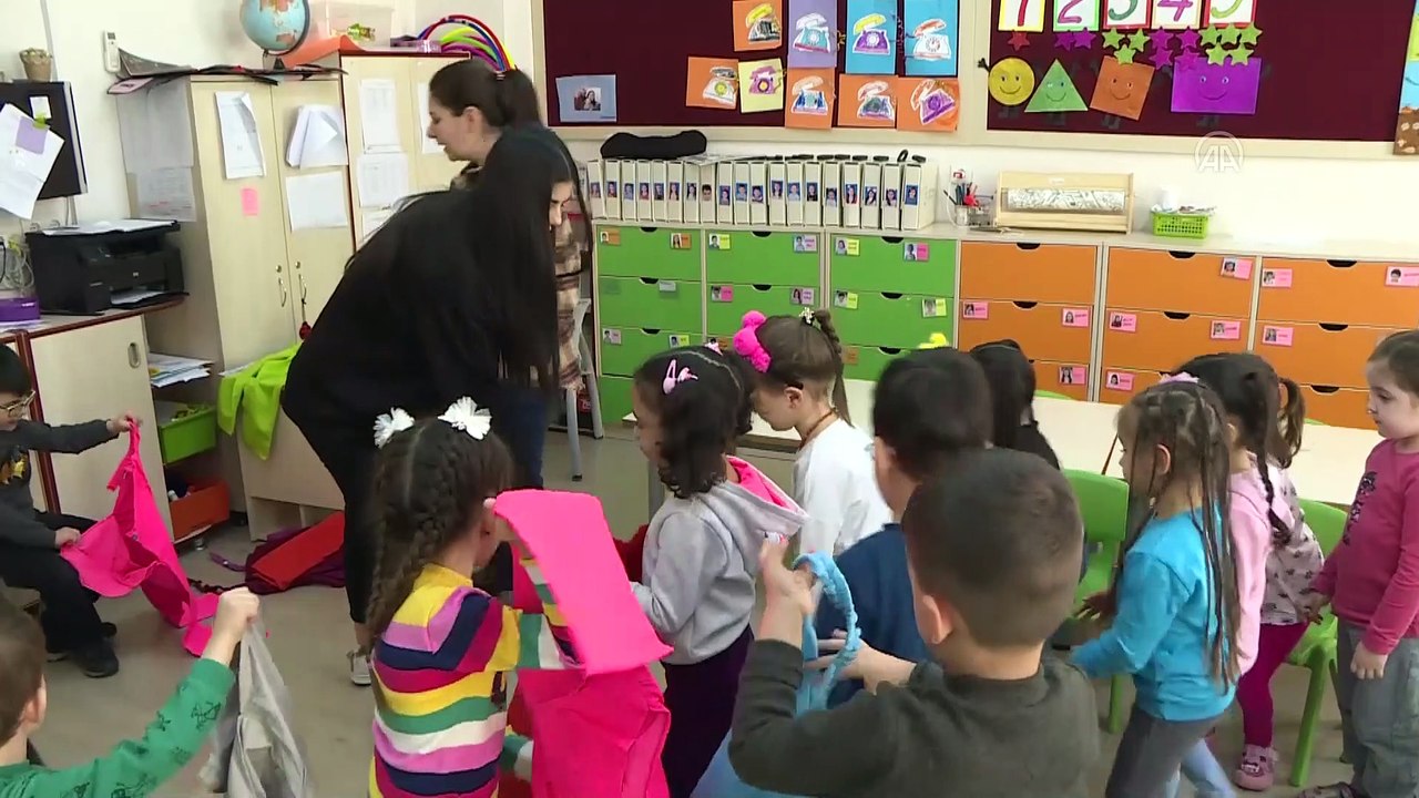 Anaokulu öğrencileri 'çamur mutfağı'nda geleceklerini şekillendiriyor - İZMİR