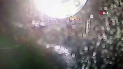 Sollama yaparken yolun karşısına geçmeye çalışan yayaya böyle çarptı