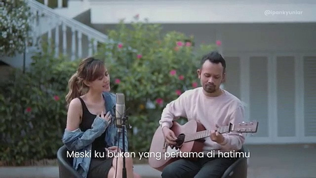 kalung emas.akustik