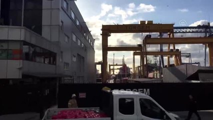 Tuzla'da bakımı yapılan gemide çıkan yangın söndürüldü