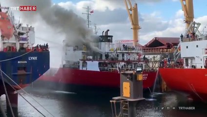 Tuzla'da gemi yangını