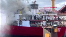 Tuzla'da gemide yangın yangına müdahale anı