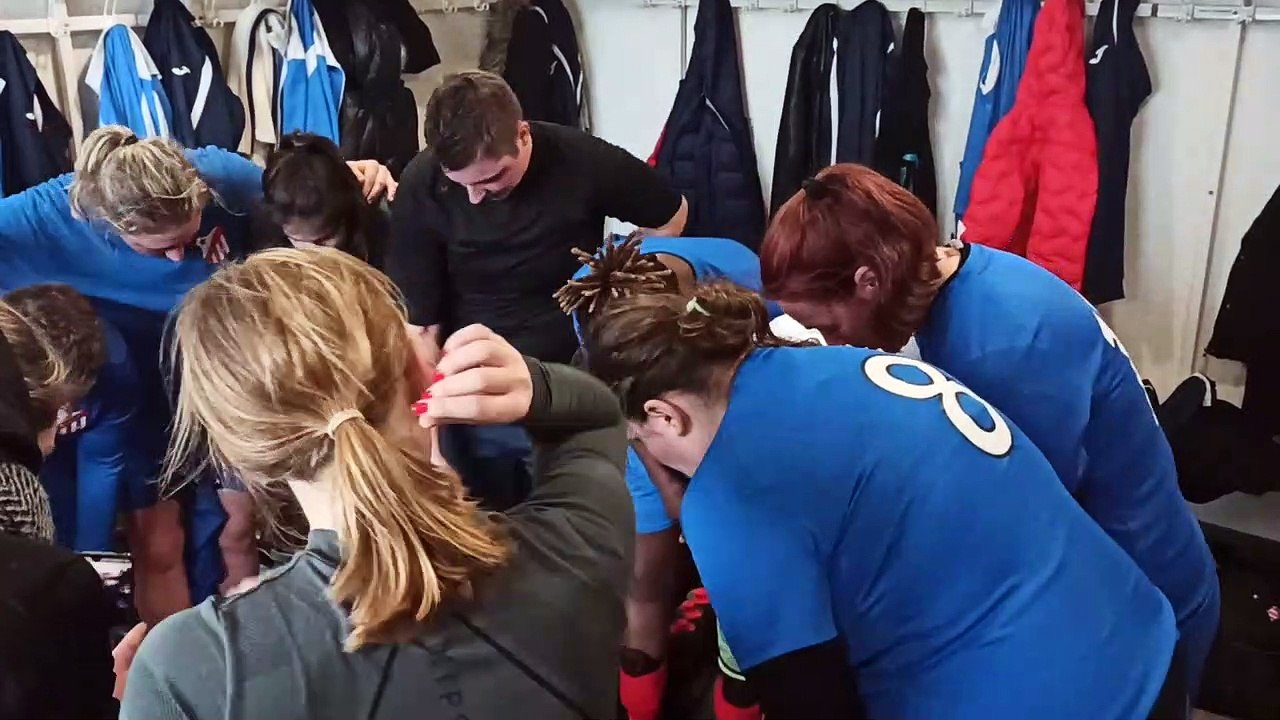 Célébration Victoire ! Seniors Féminines EST / US Sainte Croix St Lo : 2-1 (R2 le 16/02/2020)