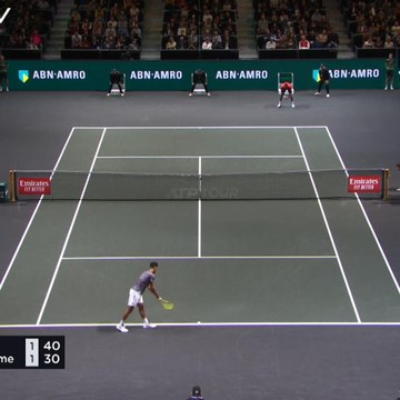 Monfils bt Auger-Aliassime (6-2 6-4)