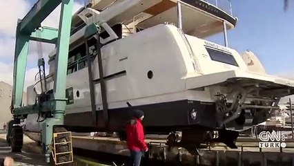 Lüks tekne karadan yürütüldü