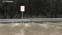 شاهد: فيضانات كبيرة في ولاية ميسيسيبي والسلطات تعلن حالة الطوارئ
