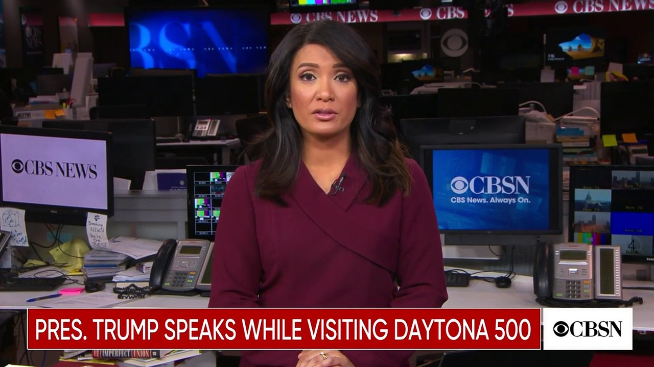 Trump and first lady appear at Daytona 500 in Florida