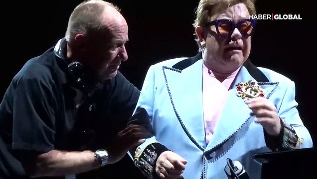Elton John, rahatsızlığı yüzünden sahneyi gözyaşları içinde terk etti