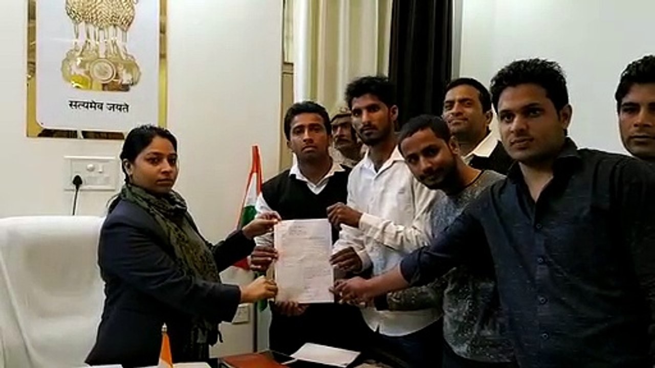 शामलीः गन्ना भुगतान कराने सीएम के नाम सौंपा ज्ञापन, आंदोलन की दी चेतावनी