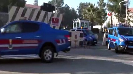 - Jandarmadan silah kaçakçılarına operasyon: 3 gözaltı