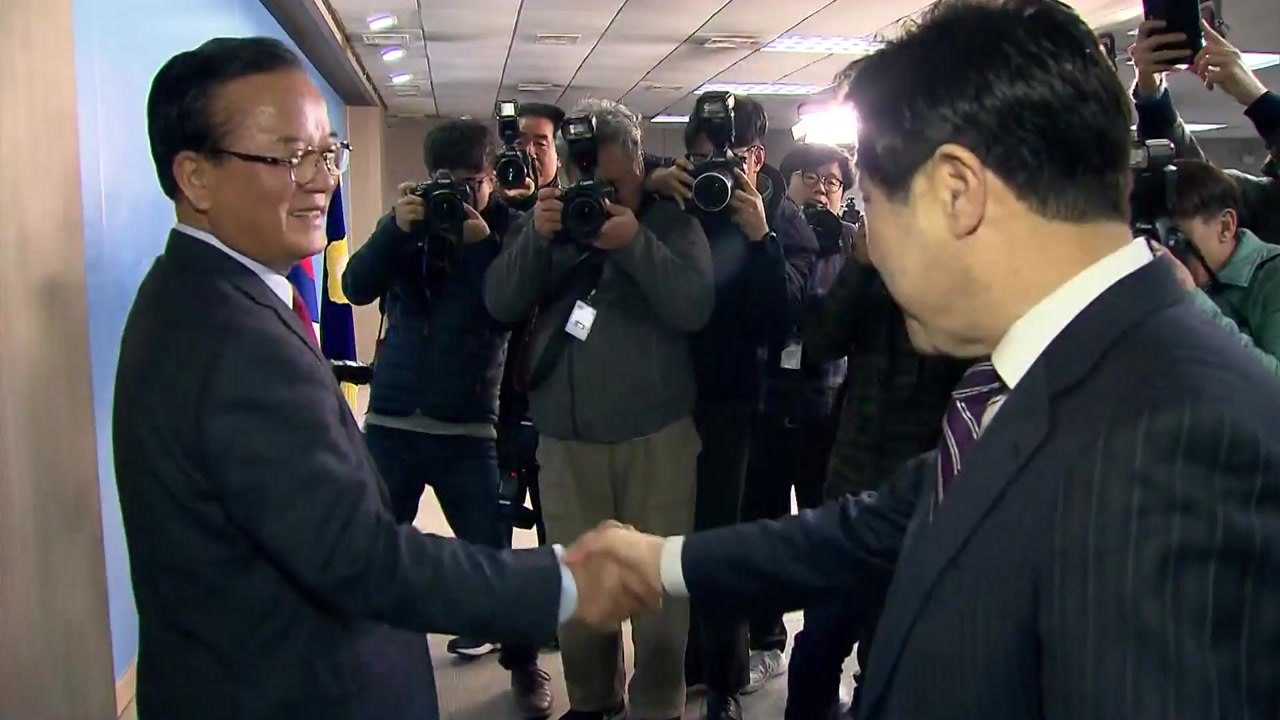 TK 빼고 줄줄이 불출마...가능성 남긴 위성정당행 / YTN