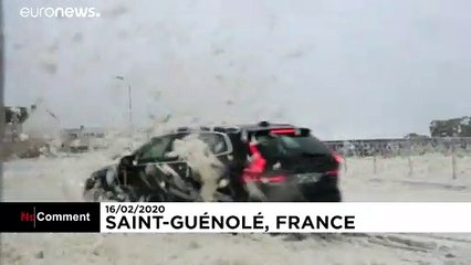 Avrupa'da hayatı felç eden Dennis fırtınası Fransa’yı vurdu