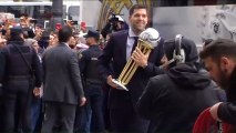 El Real Madrid de baloncesto brinda a los madrileños su Copa del Rey